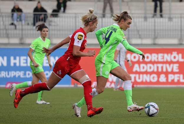 VfL-Frauen vs Köln Fußball, Frauen, Saison 21 22, Flyeralarm Bundesliga, 5. Spieltag, VfL Wolfsburg vs 1. FC Köln, Bild zeigt: Jill Roord (VfL, 14) Wolfsburg
