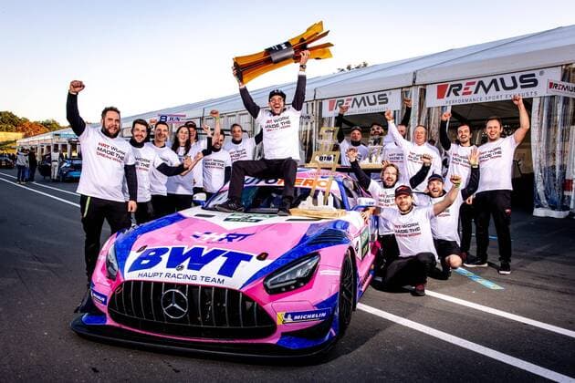Bilder des Jahres 2021, Sport 10 Oktober Sport Themen der Woche KW40 Sport Bilder des Tages Nürnberg: DTM Norisring 2021, (Photo by Hoch Zwei) 4 Maximilian Götz (D), Mercedes-AMG GT3, Mercedes-AMG Team HRT Nürnberg Deutschland *** Nürnberg DTM Norisring 2021, Photo by Hoch Zwei 4 Maximilian Götz D , Mercedes AMG GT3, Mercedes AMG Team HRT Nürnberg Germany