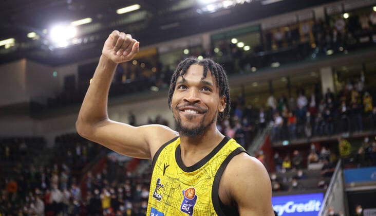Ludwigsburg , Basketball easycredit BBL Bundesliga . MHP Riesen Ludwigsburg vs. Alba Berlin , Justin Simon ( Riesen )