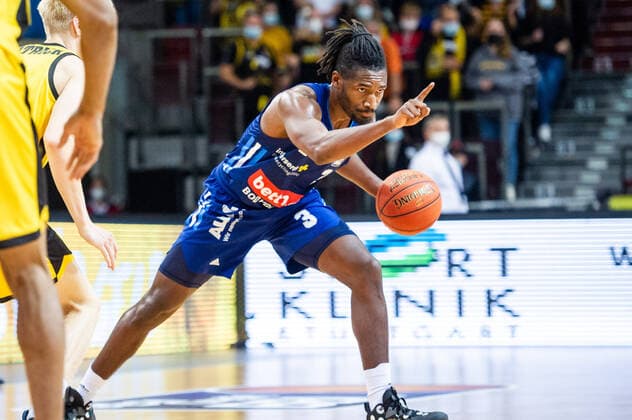 Jaleen Smith (ALBA Berlin 3) beim BBL-Spiel: MHP Riesen Ludwigsburg - ALBA Berlin am 10.10.2021 in Ludwigsburg (MHPArena) Deutschland Ludwigsburg. 10.10.21 Basketball , 10.10.2021, Ludwigsburg (Deutschland)