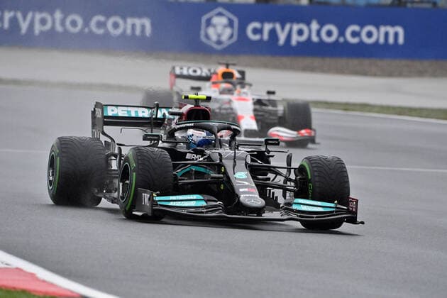 77 BOTTAS Valtteri (fin), Mercedes AMG F1 GP W12 E Performance, action during the Formula 1 Rolex Turkish Grand Prix 2021, 16th round of the 2021 FIA Formula One World Championship, WM, Weltmeisterschaft from October 8 to 10, 2021 on the Istanbul Park, in Tuzla, Turkey - F1 - TURKISH GRAND PRIX 2021 - RACE DPPI Panoramic  00121034_10-10-21-TUR-4010-PVE
