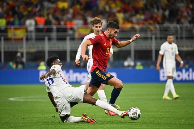 Photo LaPresse - Massimo Paolone October, 10 2021 Milan, Italy soccer Spain vs France - Nations League Final Season 2020 2021 - San Siro Stadium of Milan. In the pic: Ferran Torres (Spain) competes for the ball with Aurelien Tchouameni (France)  Copyright: xMassimoxPaolone LaPressex