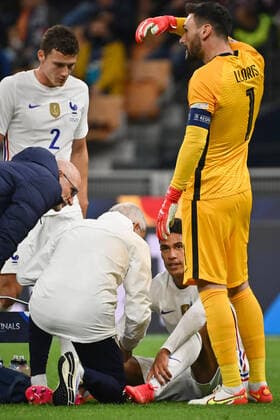 Photo LaPresse - Massimo Paolone October, 10 2021 Milan, Italy soccer Spain vs France - Nations League Final Season 2020 2021 - San Siro Stadium of Milan. In the pic: Raphael Varane (France) injured  Copyright: xMassimoxPaolone LaPressex