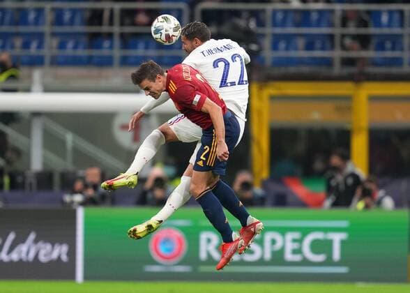 Mandatory Credit: Photo by Bagu Blanco Pressinphoto Shutterstock (12532184bf) Cesar Azpilicueta of Spain and Theo Hernandez of France Spain V France, UEFA Nations League 2021, Final. Football, San Siro Stadium, Milan, Italy - 10 Oct 2021 Editorial use only Spain V France, UEFA Nations League 2021, Final. Football, San Siro Stadium, Milan, Italy - 10 Oct 2021 Editorial use only Copyright: xBaguxBlanco Pressinphoto Shutterstockx 12532184bf