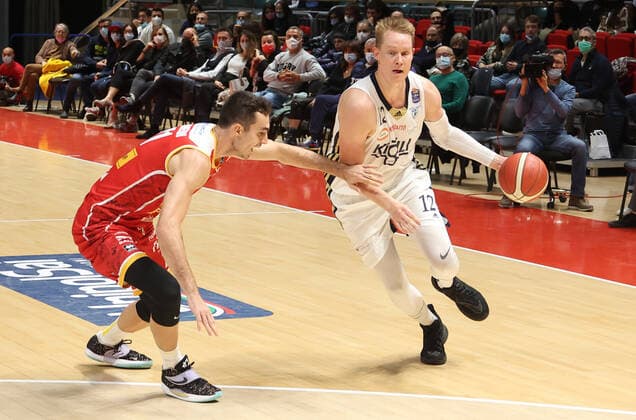 Mandatory Credit: Photo by Michele Nucci LiveMedia Shutterstock (12532272j) Robin Benzing (Kigili Fortitudo Bologna) Italian Basketball A Serie Championship Fortitudo Bologna vs Carpegna Prosciutto Pesaro, Bologna, Italy - 10 Oct 2021 Italian Basketball A Serie Championship Fortitudo Bologna vs Carpegna Prosciutto Pesaro, Bologna, Italy - 10 Oct 2021  Copyright: xMichelexNucci LiveMedia Shutterstockx 12532272j