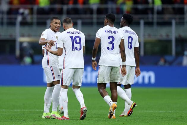 Spain - France Karim Benzema and Kylian Mbappe of France celebrate after scoring his team s first goal during the Uefa Nations League final match between Spain and France at Stadio Giuseppe Meazza on October 10, 2021 in Milan, Italy. Milano Stadio Giuseppe Meazza Italy Copyright: xMarcoxCanonierox