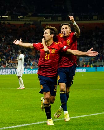 ESP: Spain - France. UEFA Nations League 2021 Final Mikel Oyarzabal of Spain celebrates his goal with his teammates during the UEFA Nations League match between Spain and France played at San Siro Stadium on October 10, 2021 in Milan, Italy. kpng Copyright: xPRESSINPHOTOx PS_211010_027