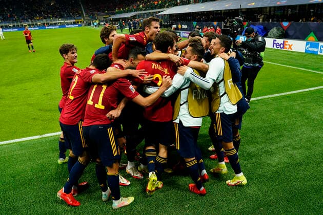 ESP: Spain - France. UEFA Nations League 2021 Final Mikel Oyarzabal of Spain celebrates his goal with his teammates during the UEFA Nations League match between Spain and France played at San Siro Stadium on October 10, 2021 in Milan, Italy. kpng Copyright: xPRESSINPHOTOx PS_211010_030