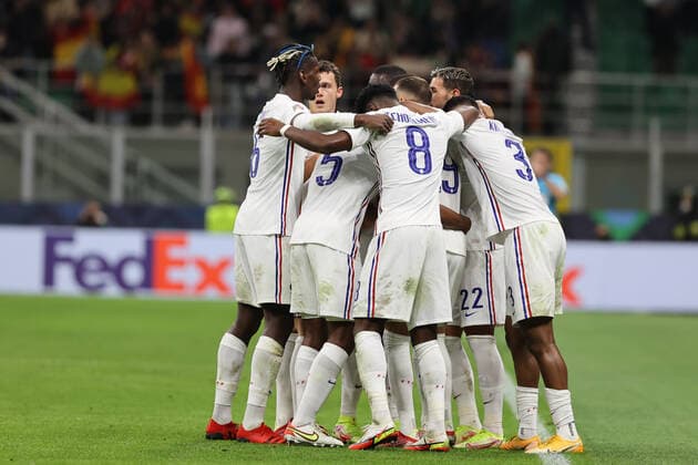 Mandatory Credit: Photo by Fabrizio Carabelli LiveMedia Shutterstock (12532157be) Karim Benzema of France celebrates with his teammates after scoring a goal football UEFA Nations League match Final - Spain vs France, Milan, Italy - 10 Oct 2021 football UEFA Nations League match Final - Spain vs France, Milan, Italy - 10 Oct 2021  Copyright: xFabrizioxCarabelli LiveMedia Shutterstockx 12532157be