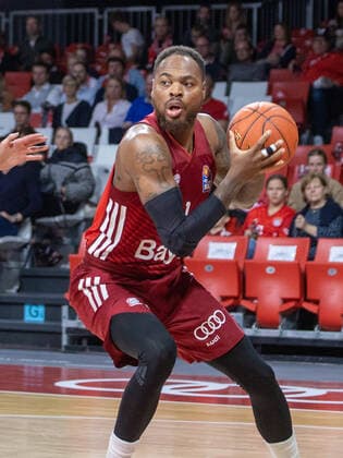 Bayerns 1 Deshaun THOMAS. Basketball, FC Bayern Muenchen - Loewen Braunschweig, BBL-Hauptrunde, Saison 2021-2022, am 10.10.2021 in Muenchen, A U D I D O M E, Deutschland. Quelle Copyright Credit : Oryk HAIST