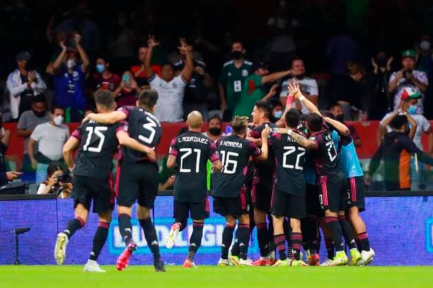 Mexico s players celebrate after scoring against Honduras, during a match amid the Concacaf qualifiers for the Qatar 2022 World Cup, at the Azteca Stadium in Mexico City, Mexico, 10 October 2021. Mexico - Honduras !ACHTUNG: NUR REDAKTIONELLE NUTZUNG!  Copyright: xCarlosxRamírezx AMDEP982 20211011-97576f6ff7b5c945c5e80c9a30182c8c7887a5e9