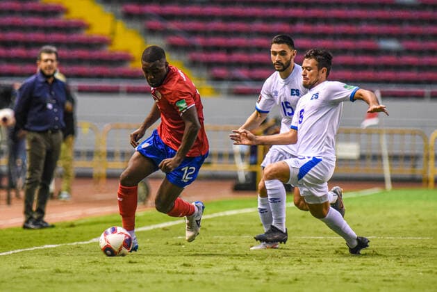 SAN JOSE, Costa Rica: Joel Campbell in action during the 2-1 Costa Rica victory over El Salvador in the Concacaf FIFA World Cup, WM, Weltmeisterschaft, Fussball Qualifiers on October 10, 2021, in San Jose, Costa Rica. San Jose San Jose Costa Rica Copyright: xJosexCamposxRojasx 0138179345st