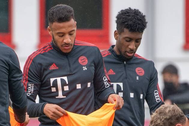 Corentin Tolisso 24 (FC Bayern Muenchen), Kingsley Coman 11 (FC Bayern Muenchen), FC Bayern Muenchen Training, Saison 2021 2022 an der Saebenerstrasse. 12.10.2021 Muenchen Bayern Deutschland