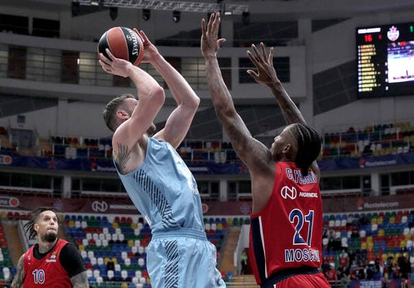 MOSCOW, RUSSIA â€“ OCTOBER 12, 2021: BC CSKA Moscow s Will Clyburn (R) blocks BC Zenit St Petersburg s Andrei Zubkov in their 2021 22 Euroleague Regular Season Round 3 basketball match, at the Megasport Arena. Alexander Shcherbak TASS  TS113F00