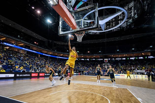 Sport Bilder des Tages Basketball2Berlin 10.10.2021 Saison 2021 2022 EuroLeague Regular Season Alba Berlin - Fenerbahce Beko Istanbul Oscar Da Silva (Alba Berlin, No.01)