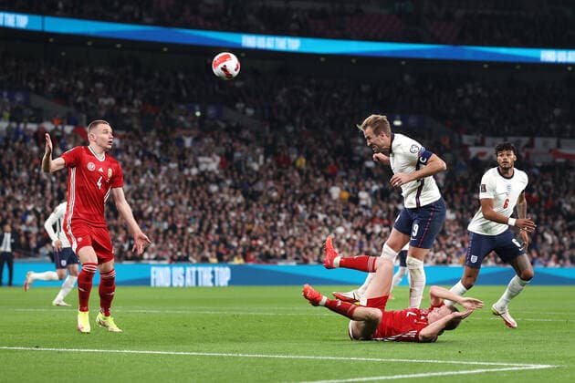 England v Hungary 12 October 2021, London - International Football - World Cup Qualifier - England v Hungary - Harry Kane of England puts his header wide - Photo: Charlotte Wilson Offside. London UK Copyright: xCharlottexWilsonx xOffsidexOffside