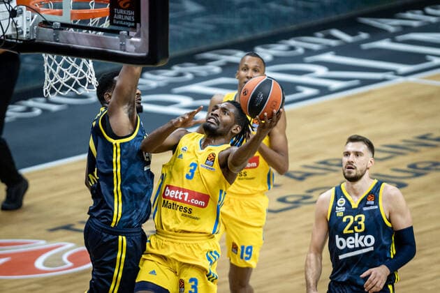 Basketball2Berlin 10.10.2021 Saison 2021 2022 EuroLeague Regular Season Alba Berlin - Fenerbahce Beko Istanbul Jaleen Smith (Alba Berlin, No.03)