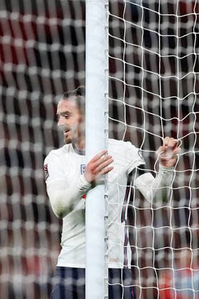 England v Hungary 12 October 2021, London - International Football - World Cup Qualifier - England v Hungary - Jack Grealish of England looks dejected as he holds onto the net - Photo: Charlotte Wilson Offside. London UK Copyright: xCharlottexWilsonx xOffsidexOffside