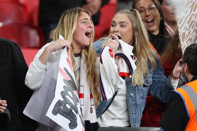 England v Hungary 12 October 2021, London - International Football - World Cup Qualifier - England v Hungary - A female England fan reacts after Jadon Sancho of England gave her his shirt after the match - Photo: Charlotte Wilson Offside. London UK Copyright: xCharlottexWilsonx xOffsidexOffside