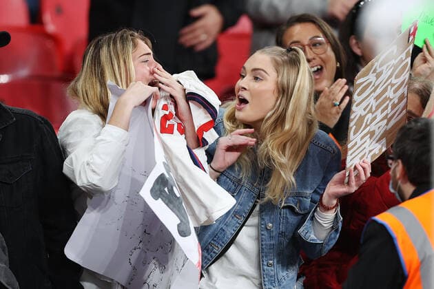 England v Hungary 12 October 2021, London - International Football - World Cup Qualifier - England v Hungary - A female England fan reacts after Jadon Sancho of England gave her his shirt after the match - Photo: Charlotte Wilson Offside. London UK Copyright: xCharlottexWilsonx xOffsidexOffside