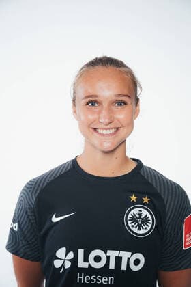 Alexandra Johannsdottir; Porträttermin Eintracht Frankfurt, SGE, Saison 2021 2022 GER Fußball, 1. BL, Vorstellung, Präsentation, Fotoshooting, Studio, Studioshooting, Porträt; Copyright: F.Rappl Eintracht Frankfurt