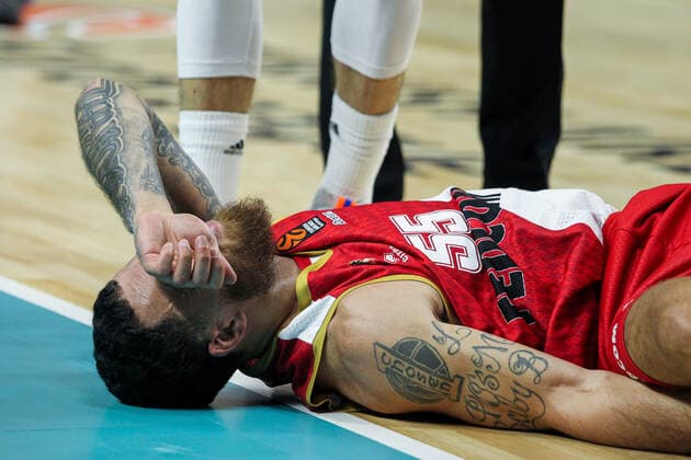 October 13, 2021, MADRID, MADRID, SPAIN: Mike James of Monaco hurts during Turkish Airlines Euroleague basketball match between Real Madrid and A.S. Monaco at Wizink Center on October 13th, 2021 in Madrid, Spain. MADRID SPAIN - ZUMAa181 20211013_zaa_a181_079 Copyright: xIrinaxR.xHipolitox