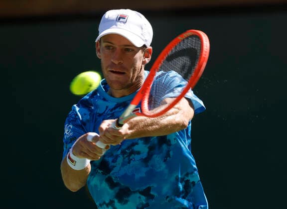 October 13, 2021 Diego Schwartzman (ARG) returns a shot to Casper Ruud (NOR) during the 2021 BNP Paribas Open at Indian Wells Tennis Garden in Indian Wells, California. Mandatory Photo Credit : CSM Indian Wells United States of America - ZUMAc04_ 20211013_zaf_c04_045 Copyright: xCharlesxBausx