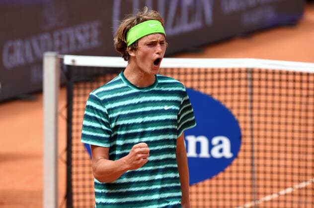 bet-at-home Open 2014 Tennis Championships Tag2 , Zverev Alexander (GER) , bet-at-home Open 2014 Tennis Championships Tag2 , vom 12.- 20.07.2014 , ATP, Tennis Herren World Tour 500 , Alexander Zverev (GER) - Robin Haase (NED) , Spielort : Hamburger Rotherbaum , Rellingen Hamburg Germany