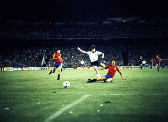 02.07.82 Deutschland - Spanien Spanien, Madrid, 02.07.1982, Fussball, FIFA WM 1982 in Spanien, DFB Deutschland - Spanien (2:1): Klaus Fischer (Deutschland). *** 02 07 82 Germany Spain Spain, Madrid, 02 07 1982, Football, FIFA World Cup 1982 in Spain, DFB Germany Spain 2 1 Klaus Fischer Germany