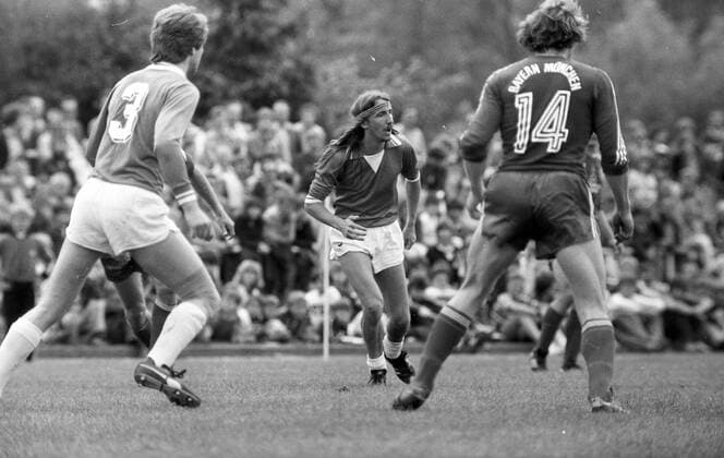 04.06.80 Wernauer SF - FC Bayern München Deutschland, Wernau, 06.04.1980, Fussball, Bundesliga, Freundschaftsspiel, Wernauer SF - FC Bayern München: Heinz Kremer (Wernauer SF). *** 04 06 80 Wernauer SF FC Bayern München Germany, Wernau, 06 04 1980, Football, Bundesliga, Friendly match, Wernauer SF FC Bayern München Heinz Kremer Wernauer SF