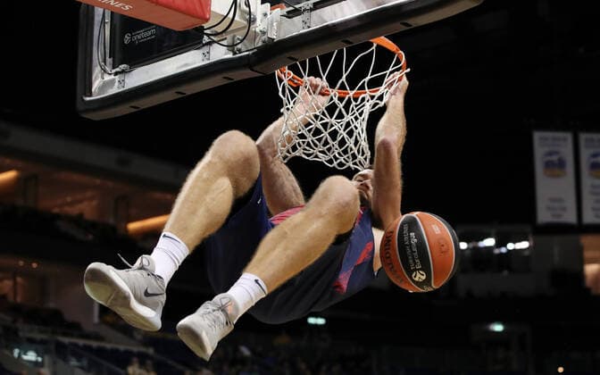 Matthew Costello beim Dunking Basketball EuroLeague Herren Saison 2021 2022 14.10.2021 ALBA Berlin vs. Baskonia Vitoria Gasteiz