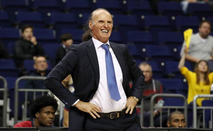 Trainer Dusko Ivanovic Aktion Oberkoerper Oberkörper Basketball EuroLeague Herren Saison 2021 2022 14.10.2021 ALBA Berlin vs. Baskonia Vitoria Gasteiz