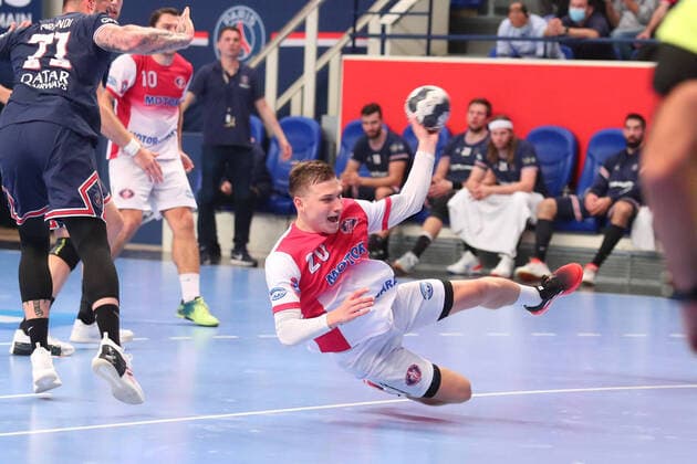 Artem Kozakevych (HC Motor Zaporozhye) HANDBALL : Paris Saint-Germain HB vs HC Motor Zaporozhye - EHF Champions League - 4eme journee - 14 10 2021 KevinDomas Panoramic 