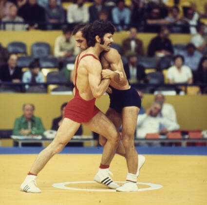 Olympische Spiele; München 1972 Ringen: Griechisch-Römisch: Hans-Jürgen Veil (BRD) Aktion (rotes Trikot) 31.12.1972. *** Olympic Games Munich 1972 wrestling greek roman Hans Jürgen Veil BRD action red jersey 31 12 1972 HM