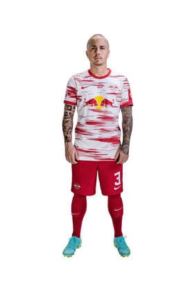 Achtung: Redaktionelle Nutzung honorarfrei - Attention: Free of charge for editorial use - Angelino. RB Leipzig. Mannschaft Saison 2021 2022. Porträttermin RB Leipzig. Saison 2021 2022.