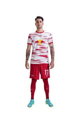 Achtung: Redaktionelle Nutzung honorarfrei - Attention: Free of charge for editorial use - Dominik Szoboszlai. RB Leipzig. Mannschaft Saison 2021 2022. Porträttermin RB Leipzig. Saison 2021 2022.