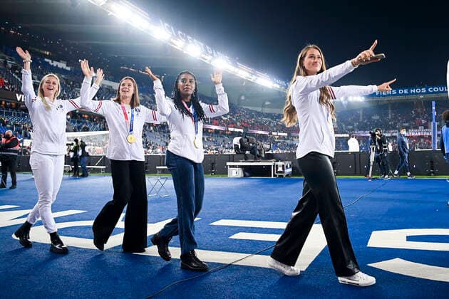 Le PSG celebre ses medailles Olympiques et Paralympiques Football feminin Jordyn Huitema (medaillee d or, Canada) Amanda Ilestedt (medaillee d argent, Suede) Stephanie Labbe (medaillee d or, Canada) Ashley Lawrence (medaillee d or, Canada) FOOTBALL : PSG vs SCO Angers - Ligue 1 Uber Eats - 15 10 2021 JBAutissier Panoramic 