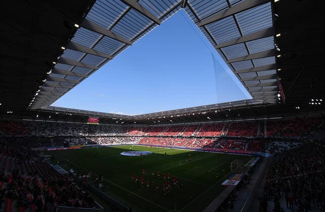 Fussball 1. Bundesliga Saison 2021 2022 8. SPieltag SC Freiburg - RB Leipzig 16.10.2021 Innenansicht des Europa-Park Stadion in Freiburg, beim ersten Bundesligaspiel in der neuen Arena, diese bietet Platz fuer 34700 Fans.