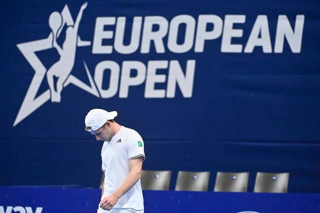 Sport Bilder des Tages Belgian Gauthier Onclin looks dejected during a match between Italian Seppi and Belgian Onclin, in the qualifications for the European Open Tennis ATP, Tennis Herren tournament, in Antwerp, Sunday 17 October 2021. LAURIExDIEFFEMBACQ  x3114535x