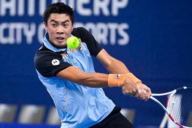 US Brandon Nakashima pictured in action during a match between American Nakashima and Spanish Verdasco, in the qualifications for the European Open Tennis ATP, Tennis Herren tournament, in Antwerp, Sunday 17 October 2021. LAURIExDIEFFEMBACQ  x3114655x