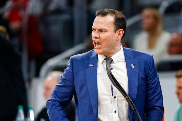 Headcoach Johan Roijakkers (Brose Bamberg) Brose Bamberg - MLP Academics Heidelberg - easyCredit-BBL - Basketball Bundesliga Saison 2021 22 Spieltag 4, 17.10.2021 Bamberg, Brose Arena Copyright: DanielxLöb
