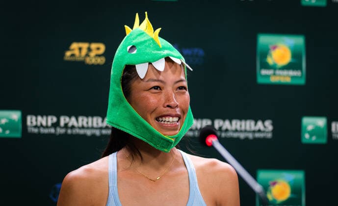 Sport Themen der Woche KW41 October 16, 2021, INDIAN WELLS, UNITED STATES: Su-Wei Hsieh of Chinese Taipeh, Elise Mertens of Belgium talk to the media after winning the doubles final of the 2021 BNP Paribas Open WTA, Tennis Damen 1000 tennis tournament INDIAN WELLS UNITED STATES - ZUMAa181 20211016_zaa_a181_125 Copyright: xRobxPrangex