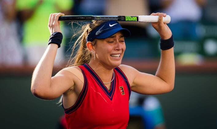 Bilder des Jahres 2021, Sport 10 Oktober Mandatory Credit: Photo by Rob Prange Shutterstock (12524643bl) Paula Badosa of Spain reacts to winning the final of the 2021 BNP Paribas Open WTA, Tennis Damen 1000 tennis tournament BNP Paribas Open, Tennis, Day 12, Indian Wells Tennis Garden, California, USA - 17 Oct 2021 BNP Paribas Open, Tennis, Day 12, Indian Wells Tennis Garden, California, USA - 17 Oct 2021  Copyright: xRobxPrange Shutterstockx 12524643bl