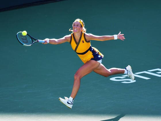 INDIAN WELLS, CA - OCTOBER 17: Victoria Azarenka (BLR) in action during her women s singles final at the BNP Paribas Open on October 17, 2021, at the Indian Wells Tennis Garden in Indian Wells, CA. (Photo by Cynthia Lum Icon Sportswire) TENNIS: OCT 17 BNP Paribas Open Icon2502110171452