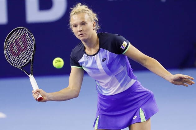 VTB Kremlin Cup 2021 International Tennis Tournament Katerina Siniakova of Czech Republic returns the ball to Anett Kontaveit of Estonia during the women s singles Round of 32 tennis match of the WTA, Tennis Damen 500 VTB Kremlin Cup 2021 International Tennis Tournament at the Luzhniki Palace of Sports on October 19, 2021 in Moscow, Russia. Moscow Russia  Copyright: xMikexKireevx kireev-notitle211019_npSau