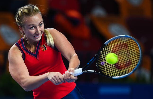 6675470 19.10.2021 Russia s Anastasia Potapova returns a shot during the women s singles first round tennis match against Romania s Simona Halep at the Kremlin Cup, in Moscow, Russia. Vladimir Astapkovich Sputnik Russia Tennis Kremlin Cup  3f00b73205e97392