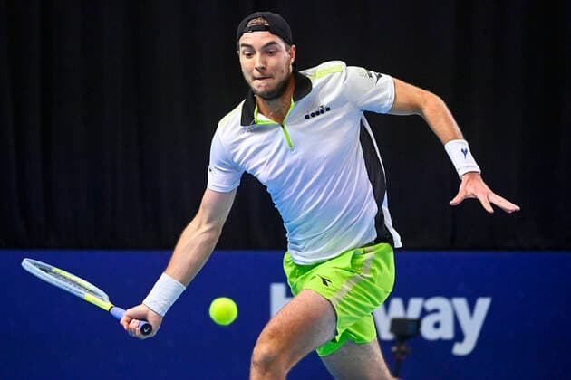 German Jan-Lennard Struff pictured in action during a match between German Struff and Spanish Ramos-Vinolas, in the first round of the European Open Tennis ATP, Tennis Herren tournament, in Antwerp, Tuesday 19 October 2021. LAURIExDIEFFEMBACQ  x3117548x