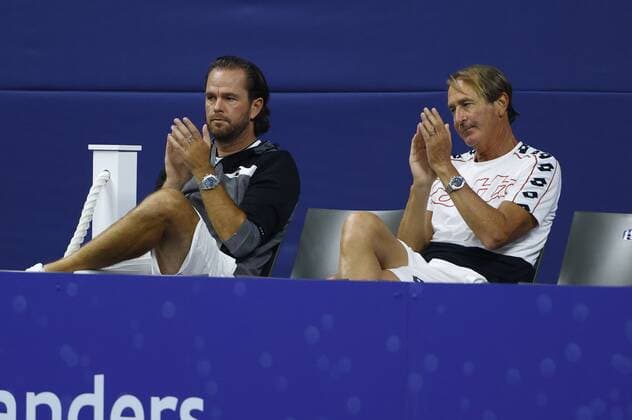 ANTWERPEN, BELGIUM - OCTOBER 19 : BERGS Zizou (BEL) v HARRIS Lloyd (RSA) during the ATP, Tennis Herren 250 European Open Antwerp on October 19, 2021 in Antwerpen, Belgium, 19 10 2021 ( BERGS Zizou (BEL) v HARRIS Lloyd (RSA) - European Open Antwerp PhotoNews Panoramic 