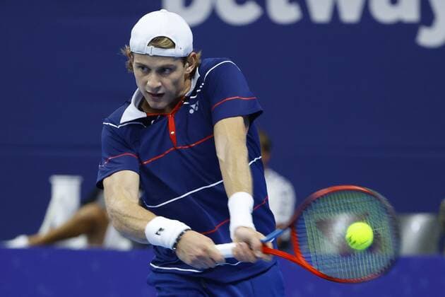ANTWERPEN, BELGIUM - OCTOBER 19 : BERGS Zizou (BEL) v HARRIS Lloyd (RSA) during the ATP, Tennis Herren 250 European Open Antwerp on October 19, 2021 in Antwerpen, Belgium, 19 10 2021 ( BERGS Zizou (BEL) v HARRIS Lloyd (RSA) - European Open Antwerp PhotoNews Panoramic 