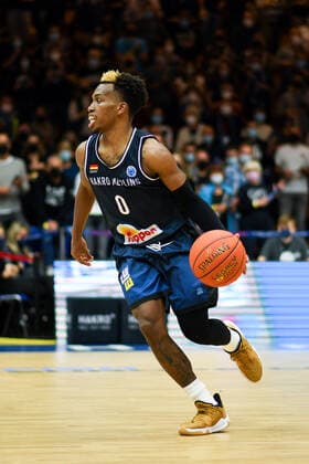 T.J. Shorts (Merlins Crailsheim) am Ball, GER, HAKRO Merlins Crailsheim vs. Tsmoki Minsk, 20.10.2021, FIBA Europe Cup, 2. Spieltag, Spielzeit 2021 2022 GER, HAKRO Merlins Crailsheim vs. Tsmoki Minsk, 20.10.2021, FIBA Europe Cup, 2. Spieltag, Spielzeit 2021 2022 Crailsheim Copyright: xEibner MichaelxMemmlerx EP_MMR